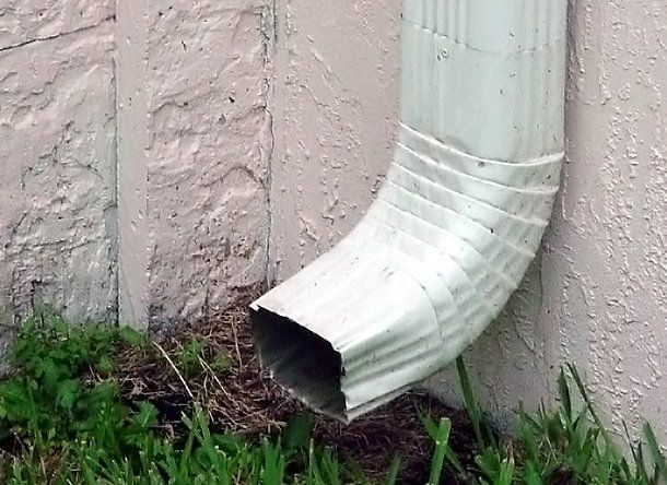 Gutter down spout