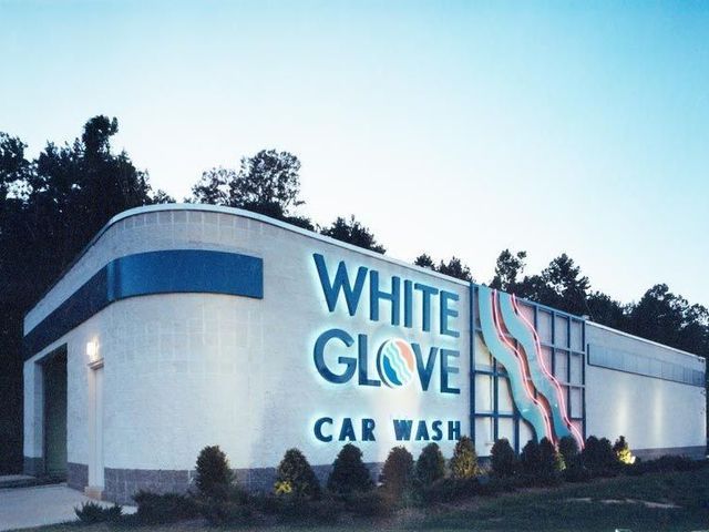 Auto Car Wash Exton, PA | White Glove Car Wash & Detail