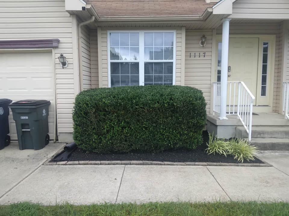 A house with the number 1415 on the front of it