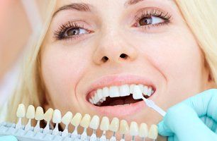 Choosing dental crown for patient