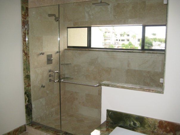 Frameless shower