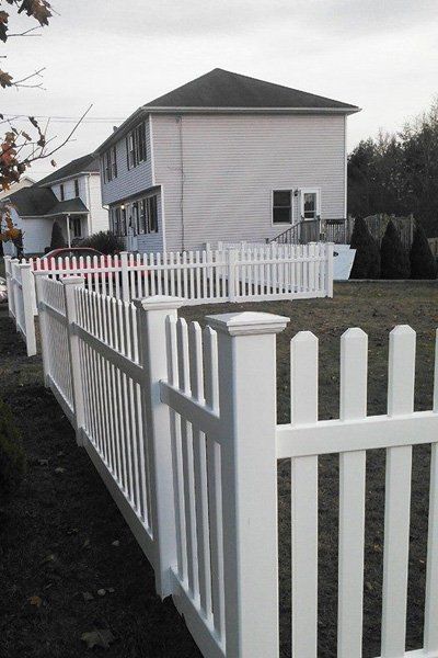 vinyl fence