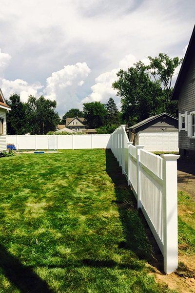 vinyl fence