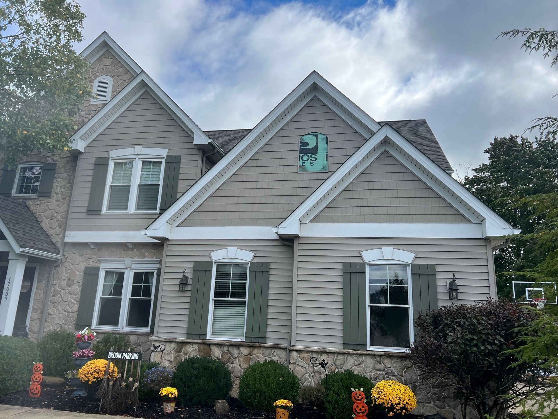 Front house with brown sidings