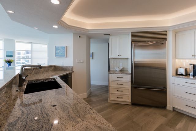 Traditional Transitional Kitchen Remodel in Longboat Key, FL by 360 Custom Renovations project photo 4