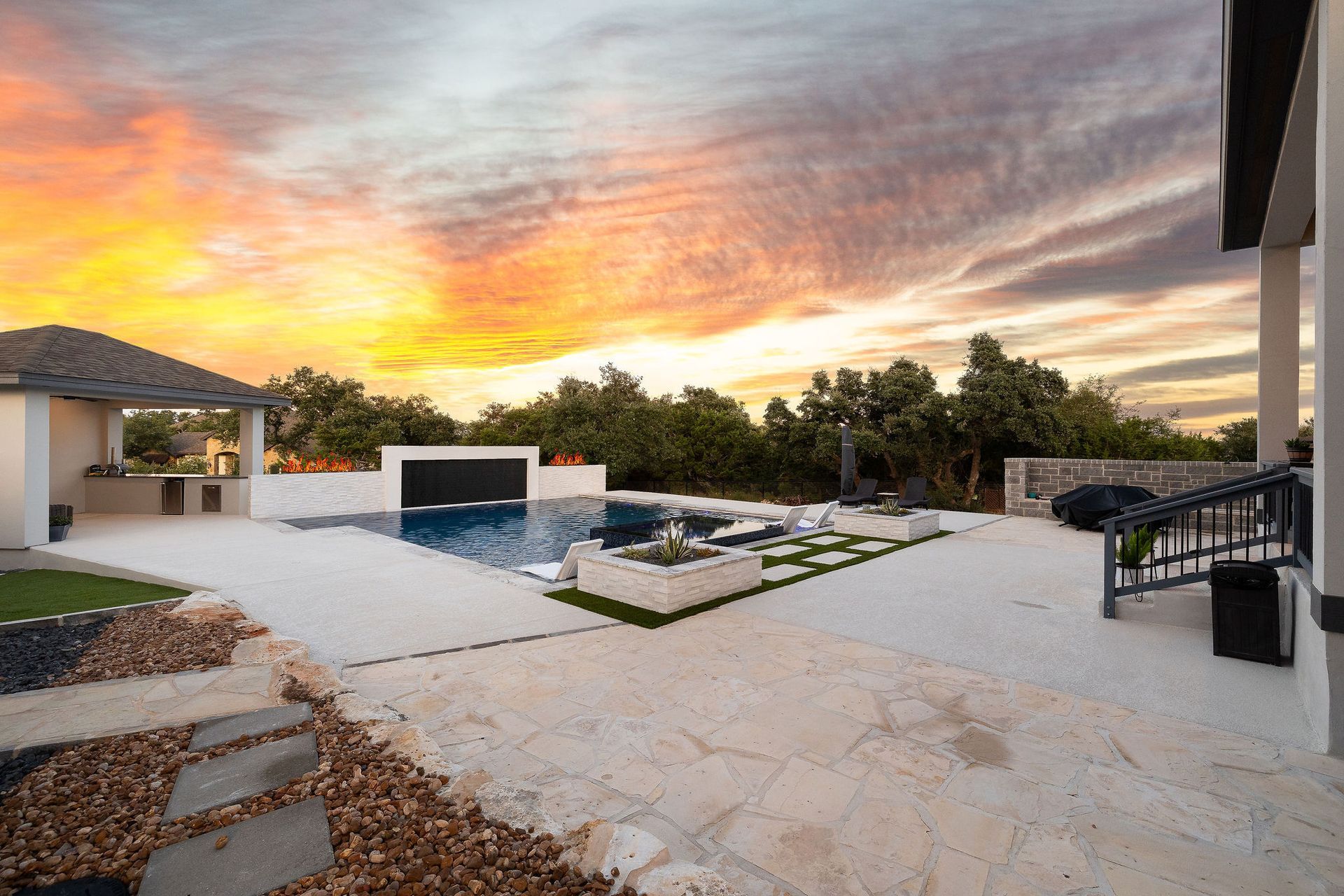 Modern backyard with a pool