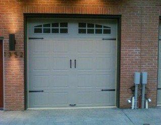 Residential with lites | Philadelphia, PA | AAA Philly Overhead Doors | 215-291-0519