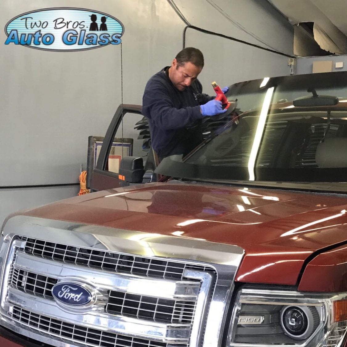 Auto glass service