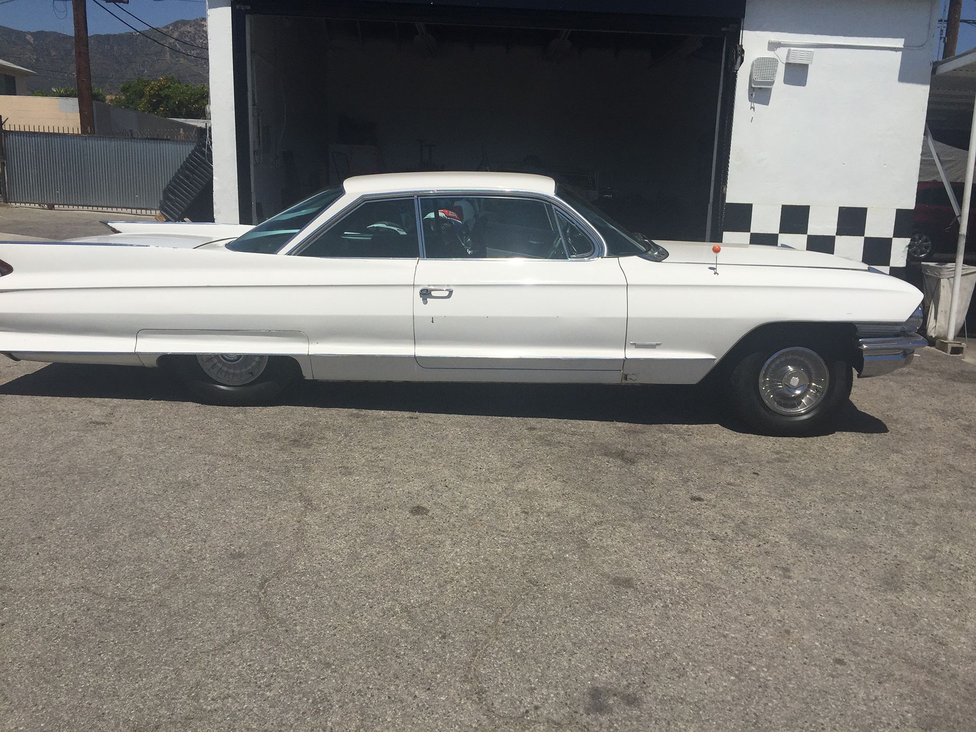 Cadillac Coupe DeVille with front air suspension