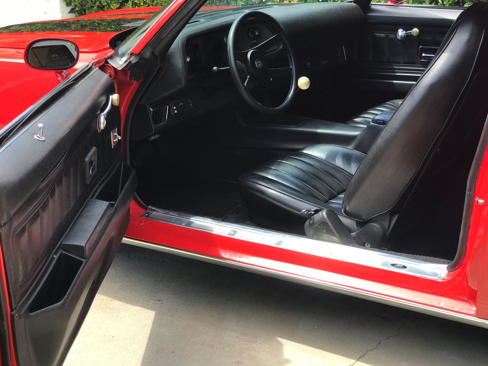 Chevrolet Camaro Z28 front seats