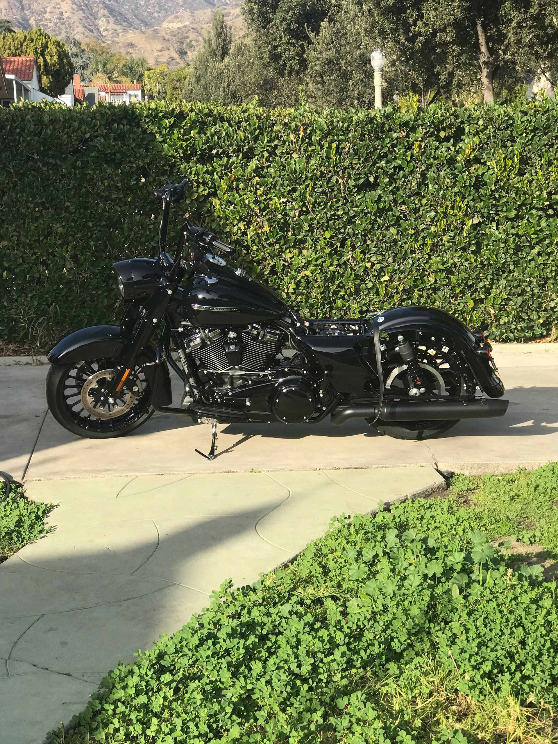 Black Harley Davidson motorcycle