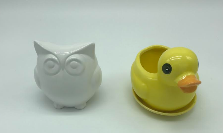 CERAMIC WHITE AND YELLOW VASES