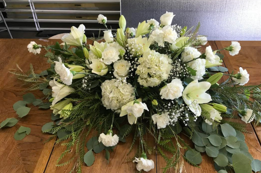 Wedding cake flowers