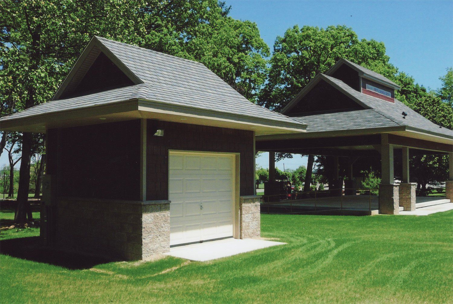 General contractor and construction service