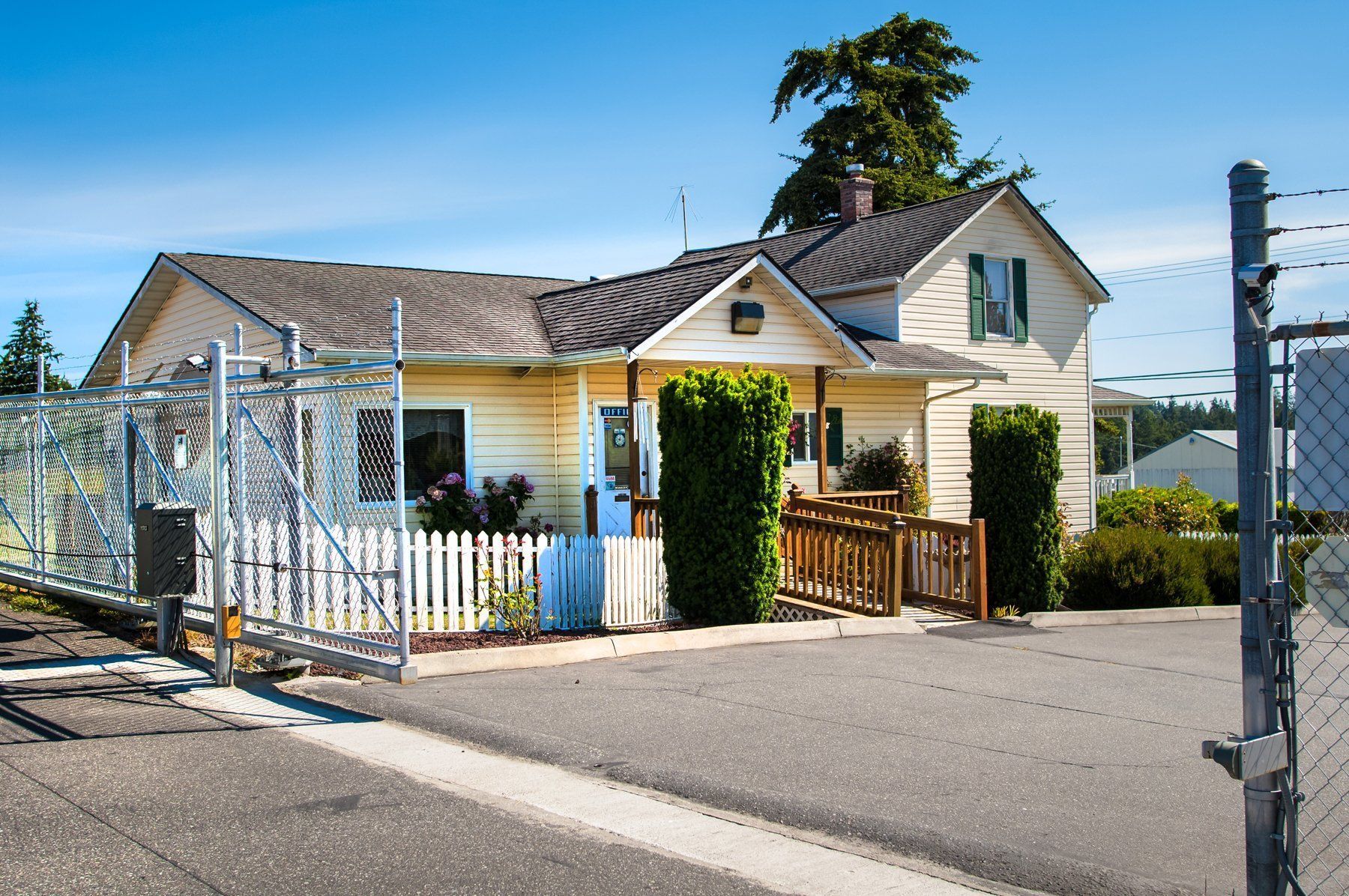 WalMarc Mini-Storage