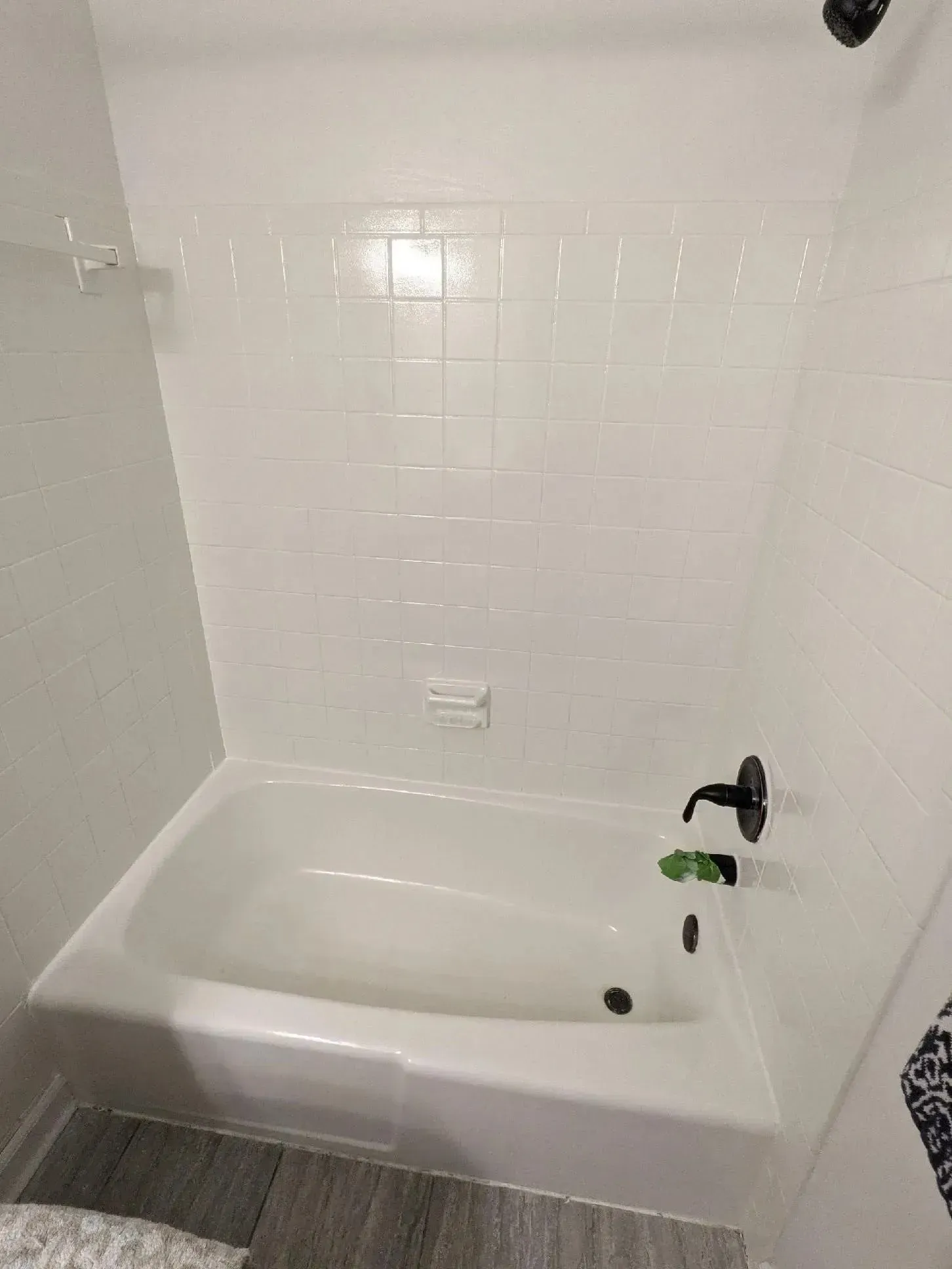 bathtub refinishing