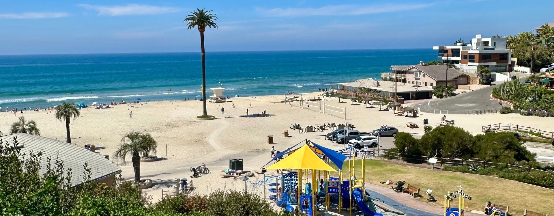 Moonlight Beach in Encinitas, California, part of the local service area for Encinitas Plumbing.