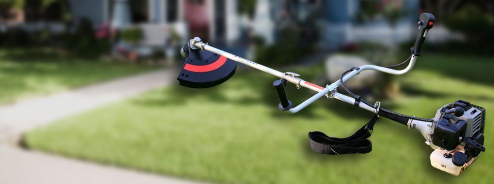 Gas powered grass trimmer