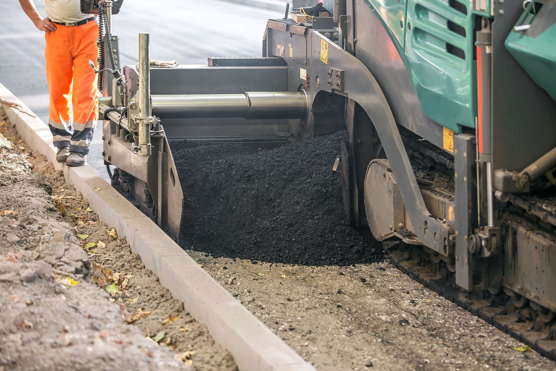 local commercial paving companies