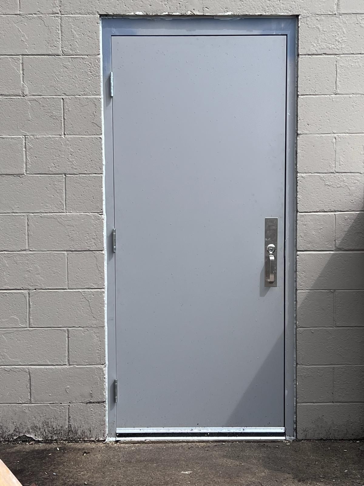 Hollow metal door
