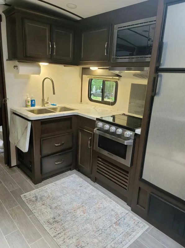 2020 Dutchman Atlas Kitchen