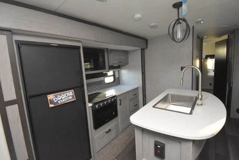 2020 Heartland Mallard M26 - Kitchen