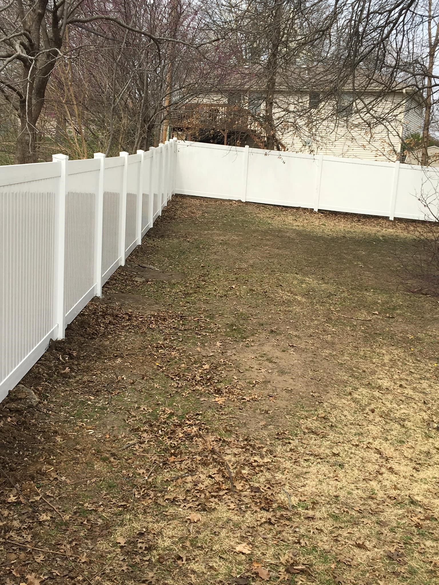 White corner vinyl fence