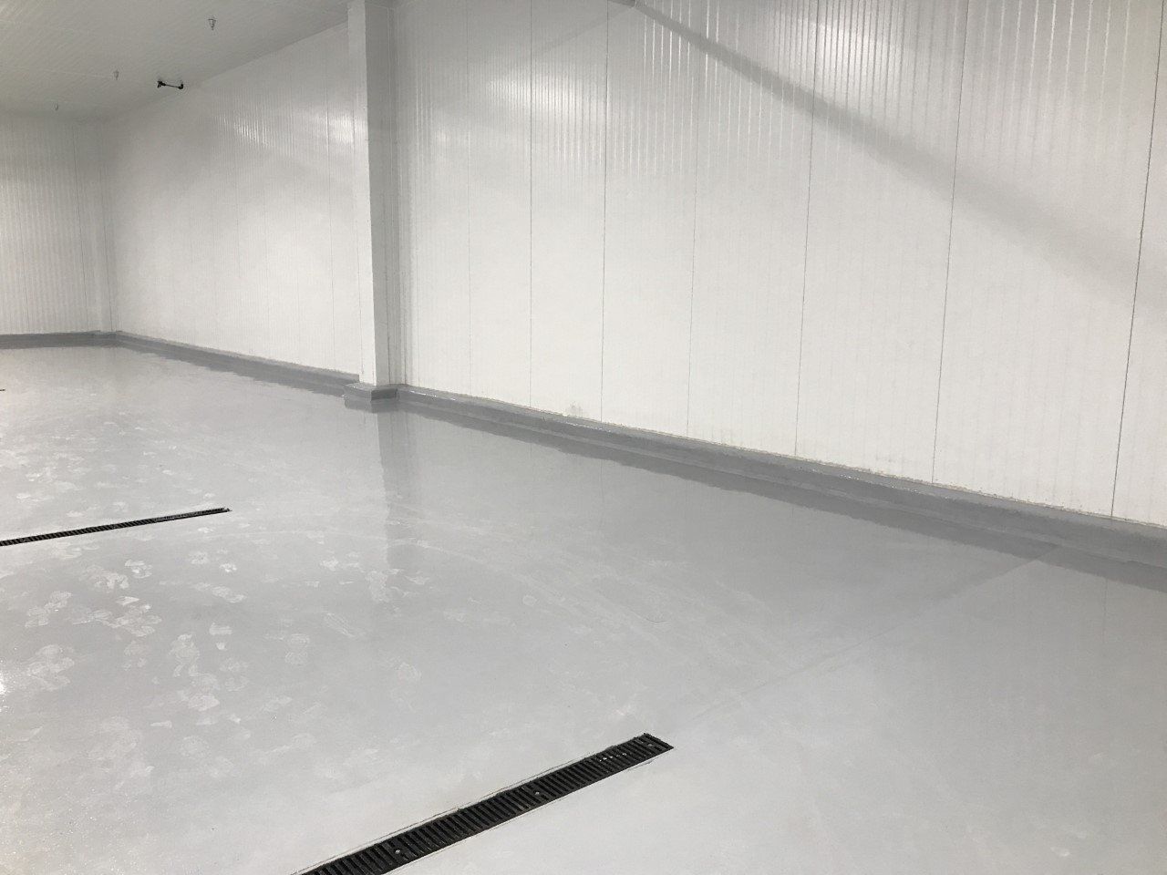 shotblasted industrial floor with epoxy coating