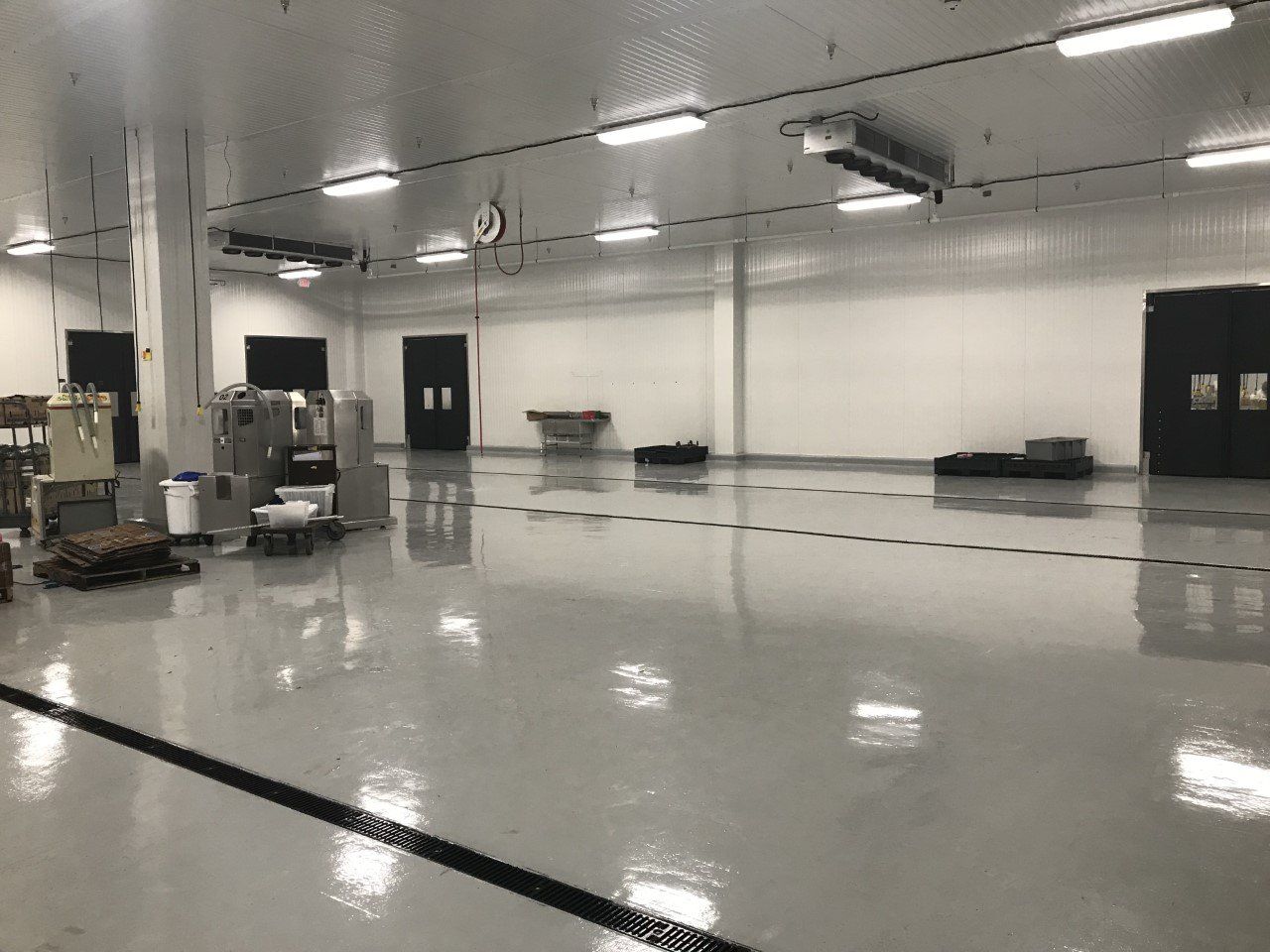 shotblasted industrial floor with epoxy coating