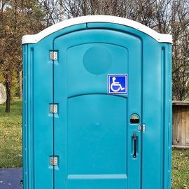 Portable toilet for handicap
