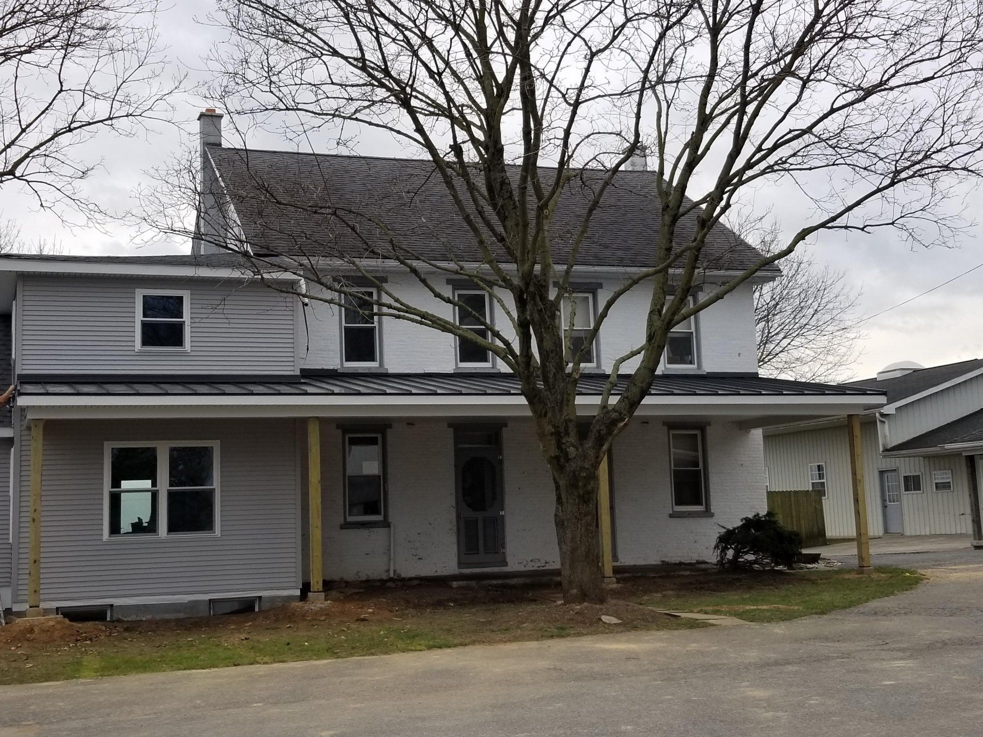 House porch with metal roof