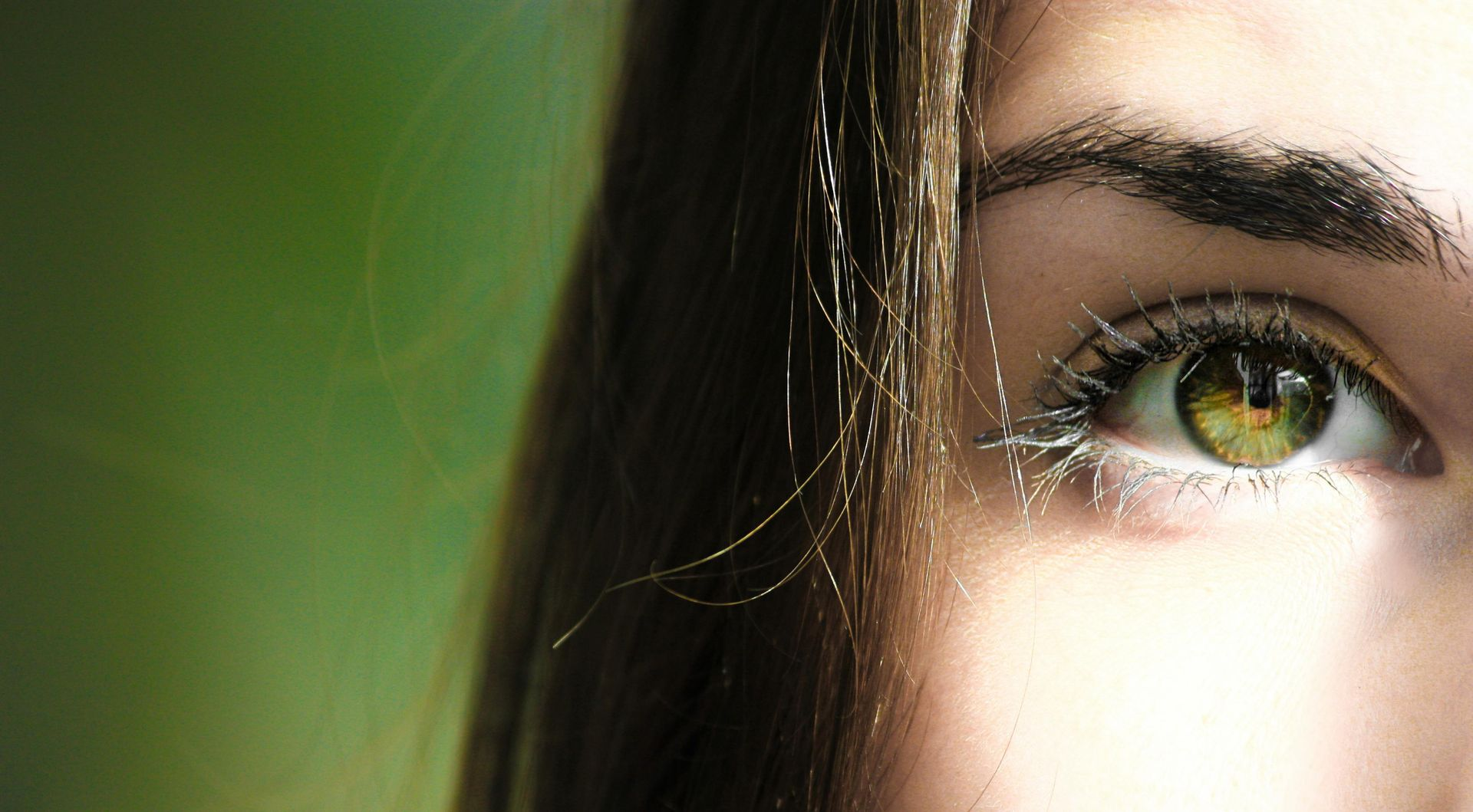 close up of an eye