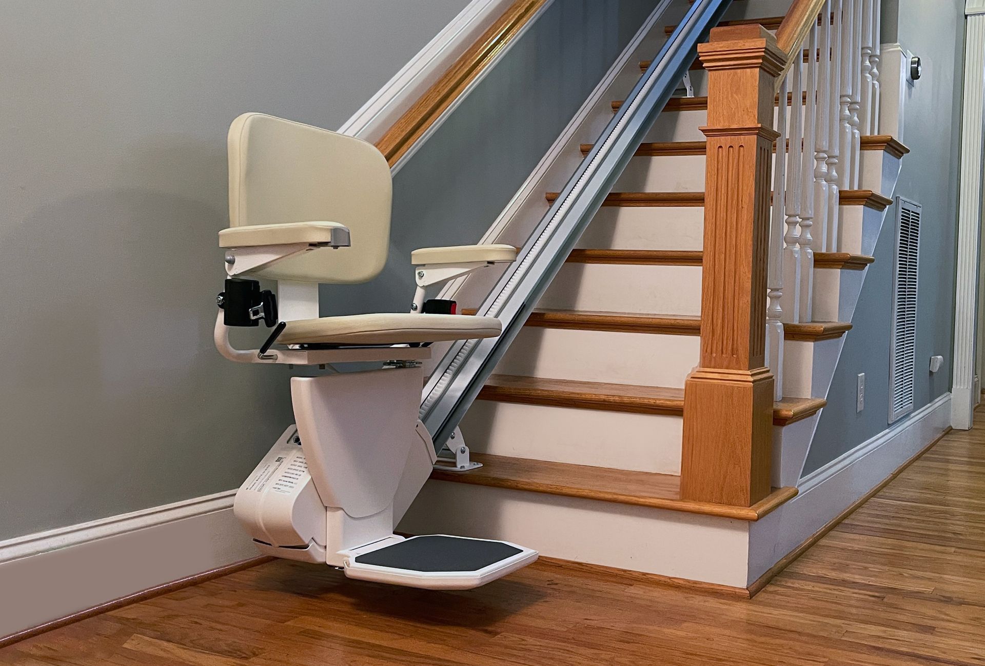 Straight stairlift