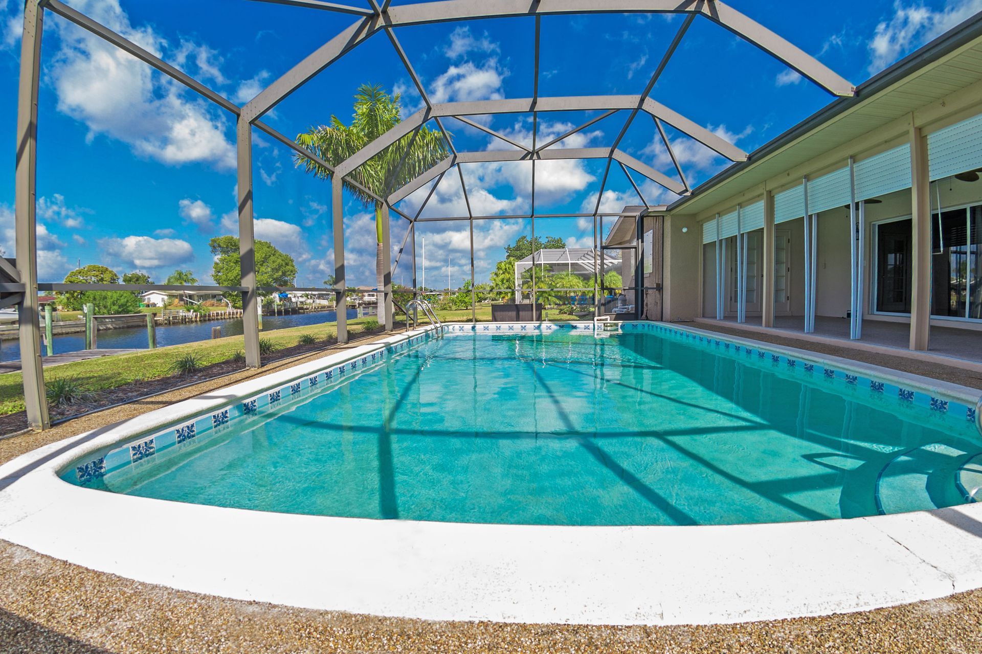 lanai enclosure service