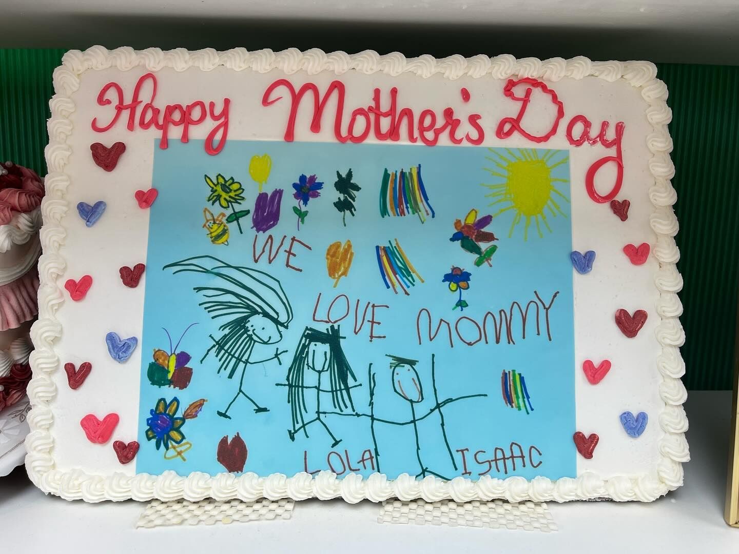 Cake decorated for Mother's Day with