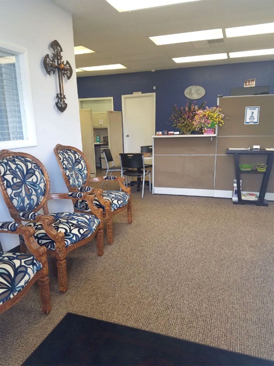 Inside the Giggie's Bonding, LLC's establishment