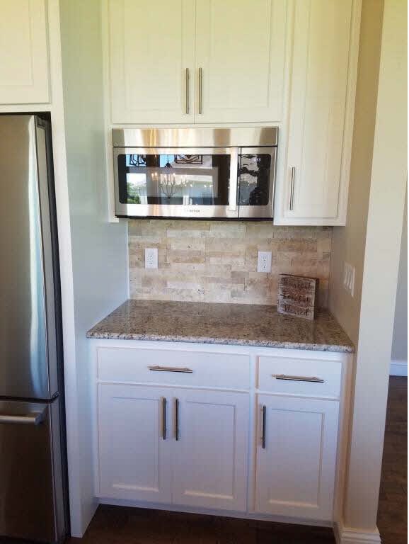 Kitchen cabinet