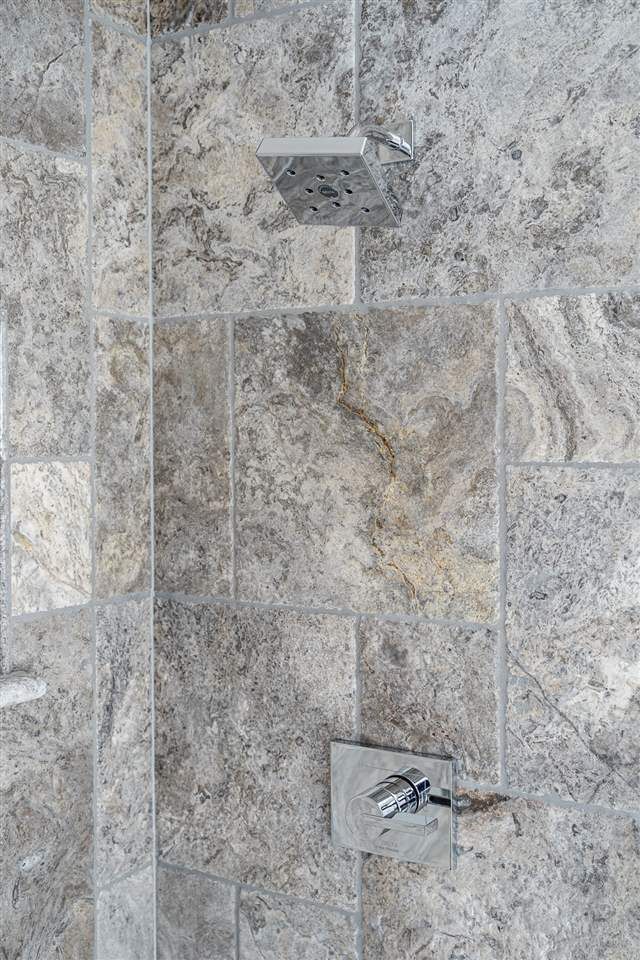 Kitchen tiles