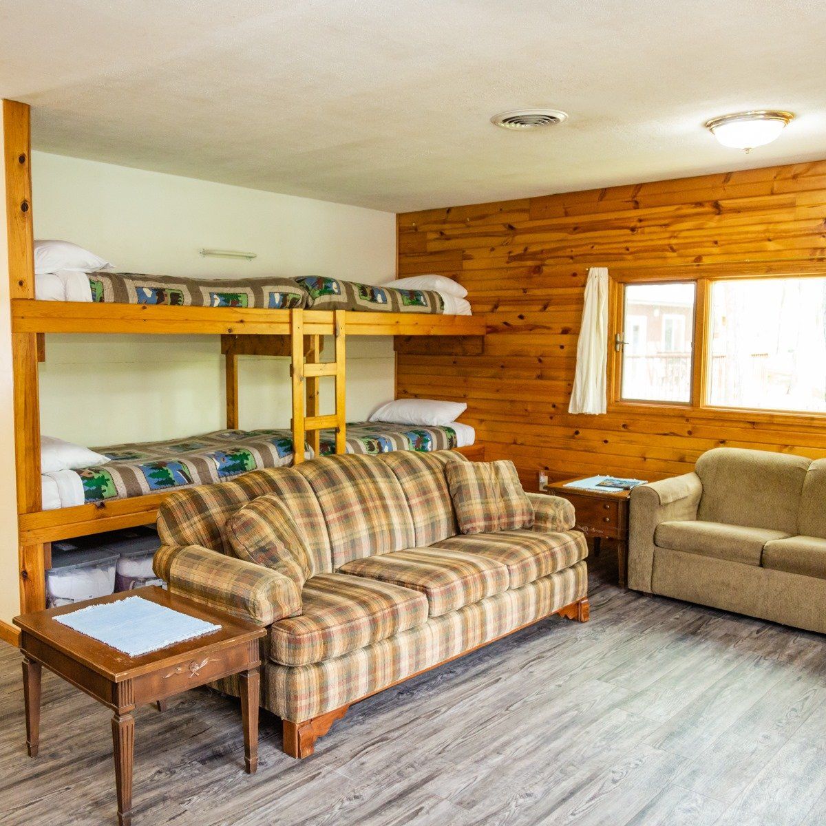 Cabin bedroom