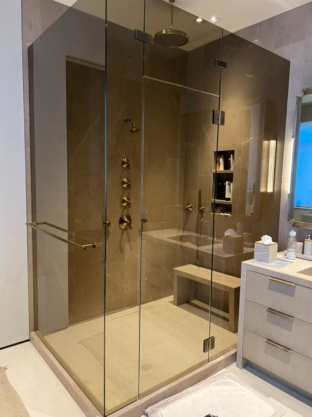 Glass shower door