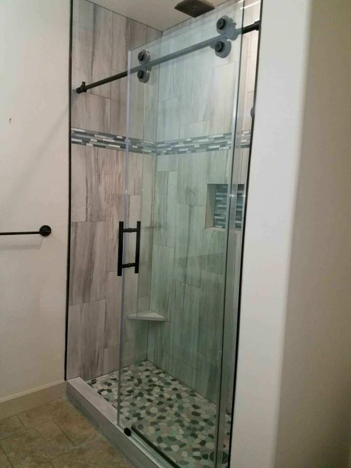 Glass shower door
