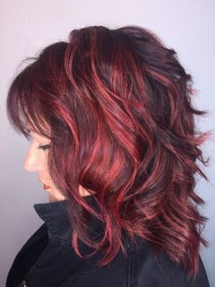 wavy red hair