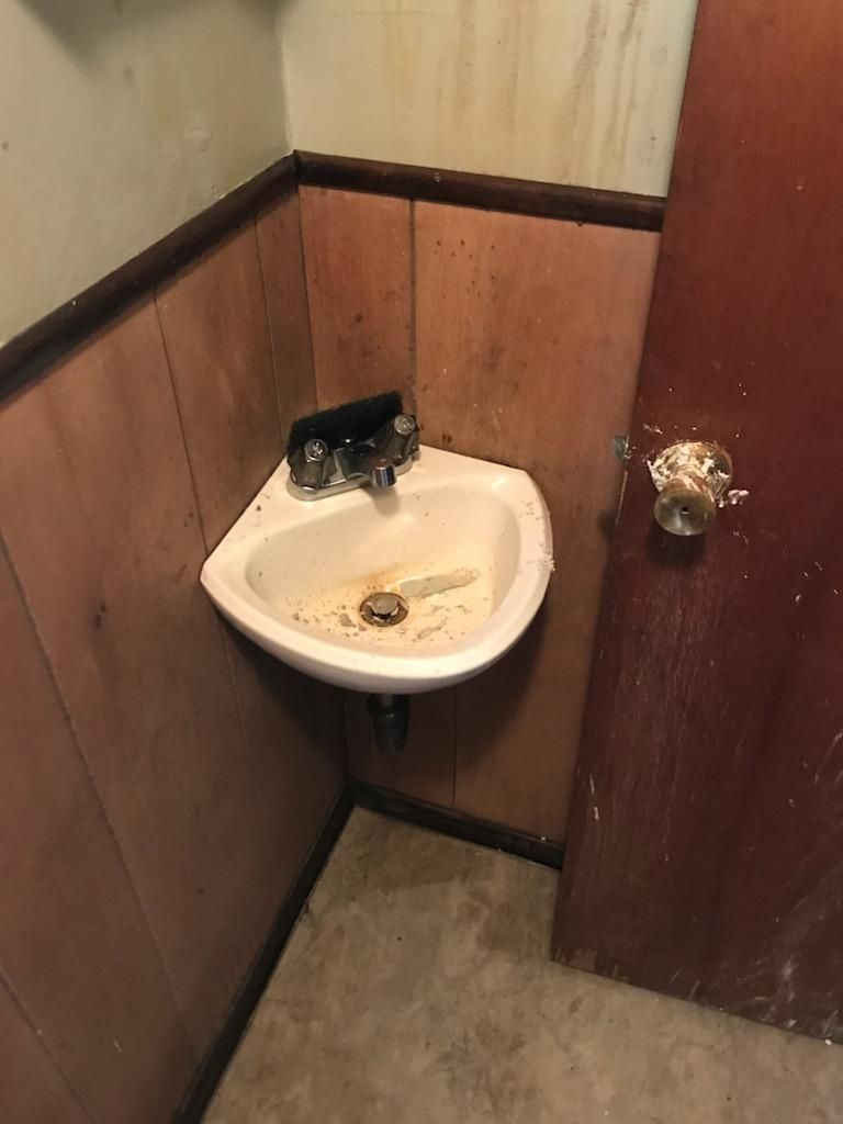 Half Bath Before Renovation
