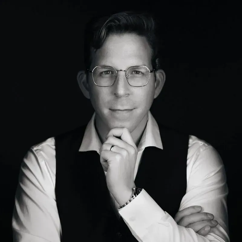 Adrián Lores de la Peña, Esq., LL.M.