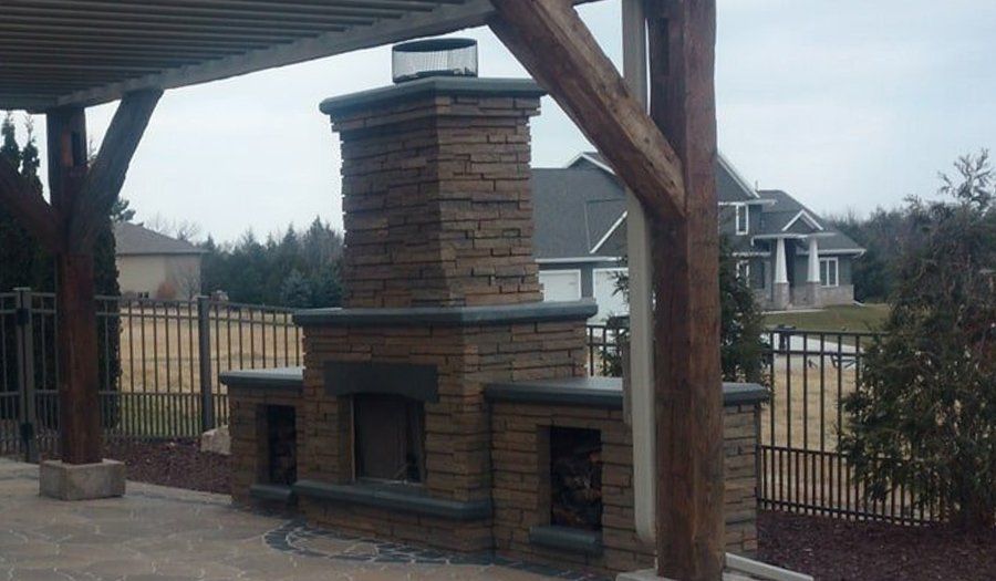 Outdoor Kitchen