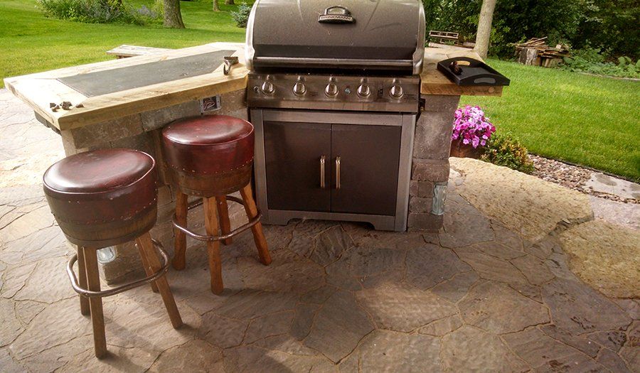 Outdoor Kitchen