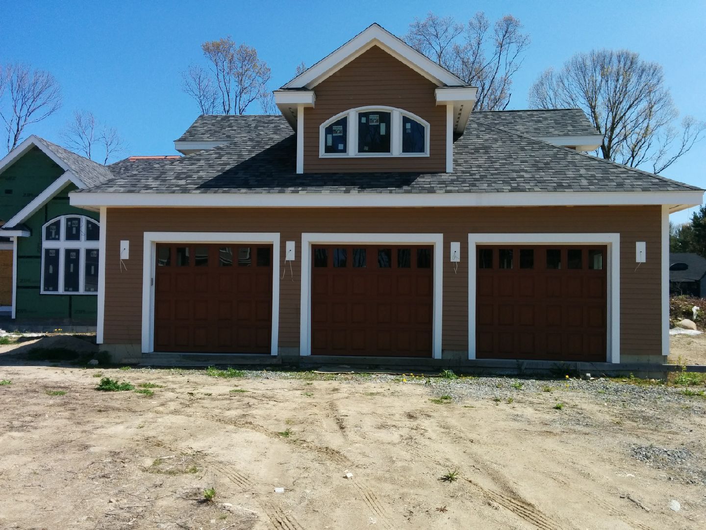 Model 9800 Vertical Raised Panel Square Glass