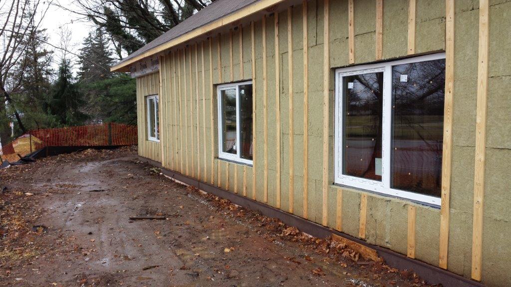 Insulated residential building