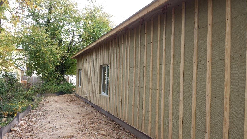 Insulated residential building