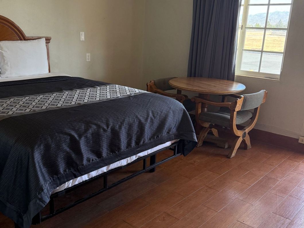 Apple Valley Motel
